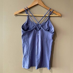 Lululemon shelf bra nulu tank size 6 like-new